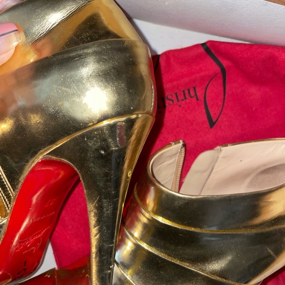 Hold size 37 louboutin - Picture 9 of 10